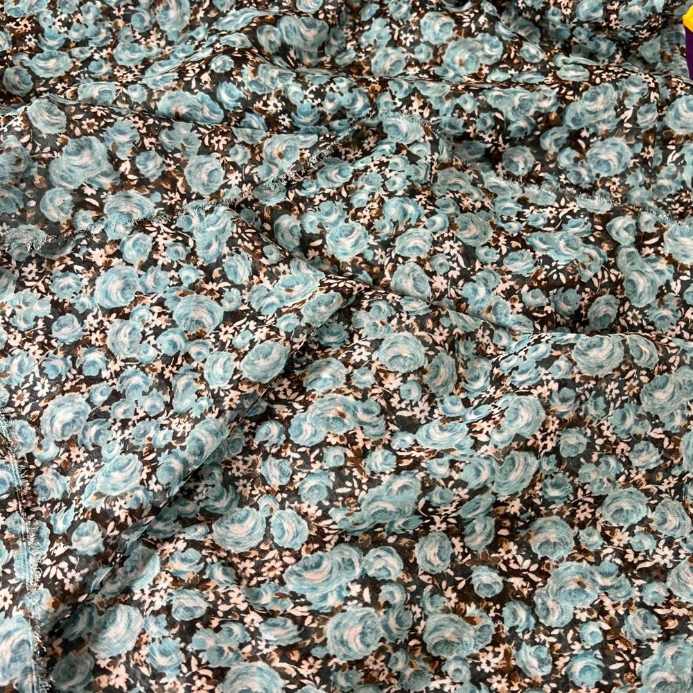 📌Blue Roses Light Transparent Fabric for Sew a Nice Dress, Blouse etc 120 x 49